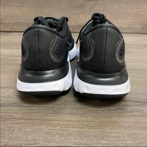 Nike | Renew Run Black White Running Sneaker 7 & 8 - Picture 5 of 11